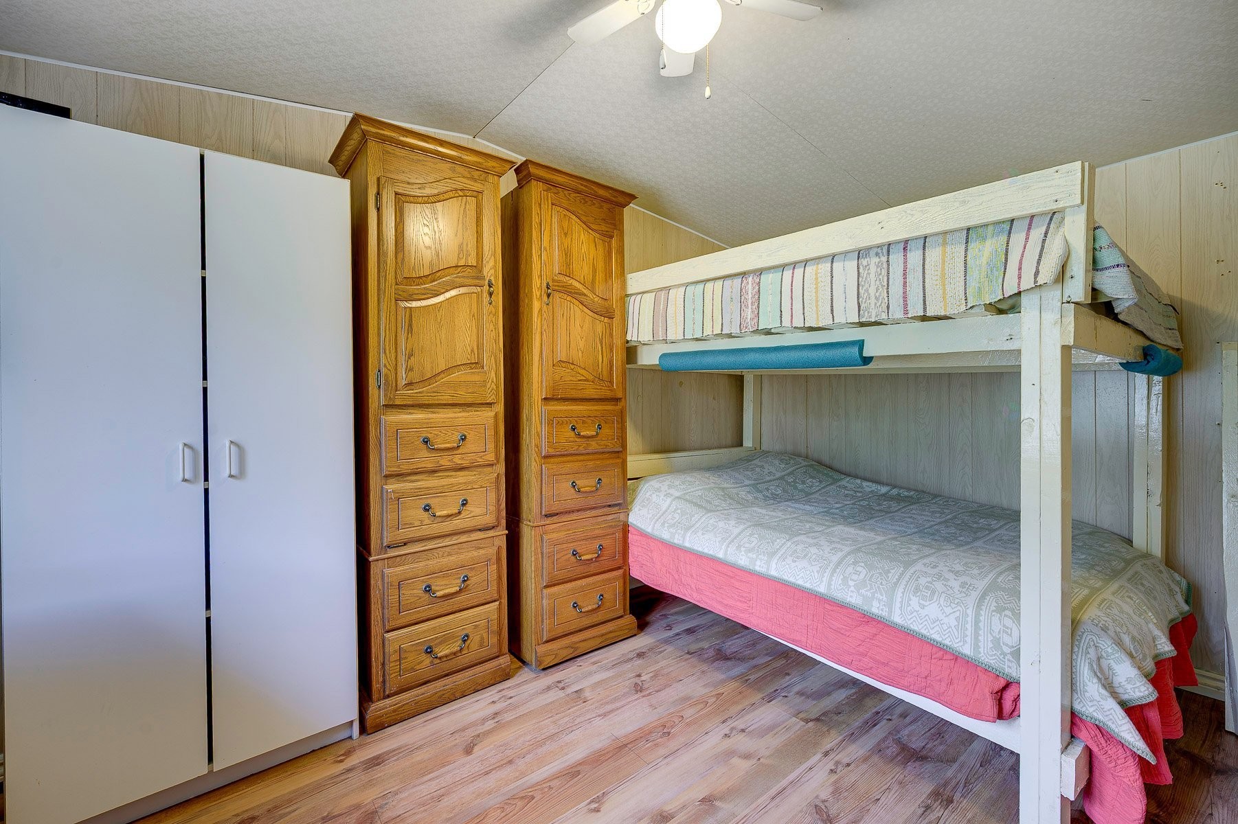 









198


Ch. de la Source

,
Lantier,




QC
J0T1V0

