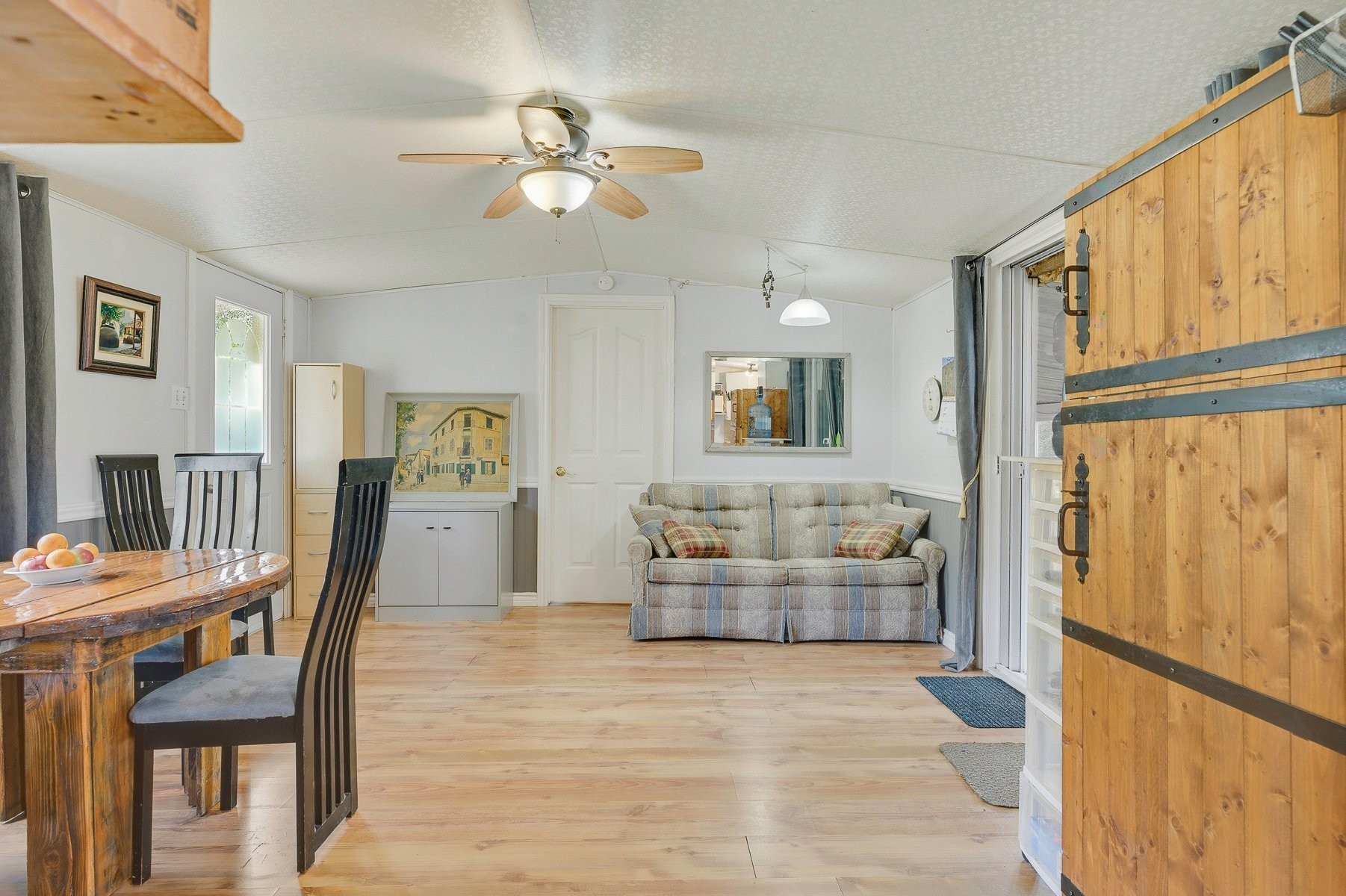 









198


Ch. de la Source

,
Lantier,




QC
J0T1V0

