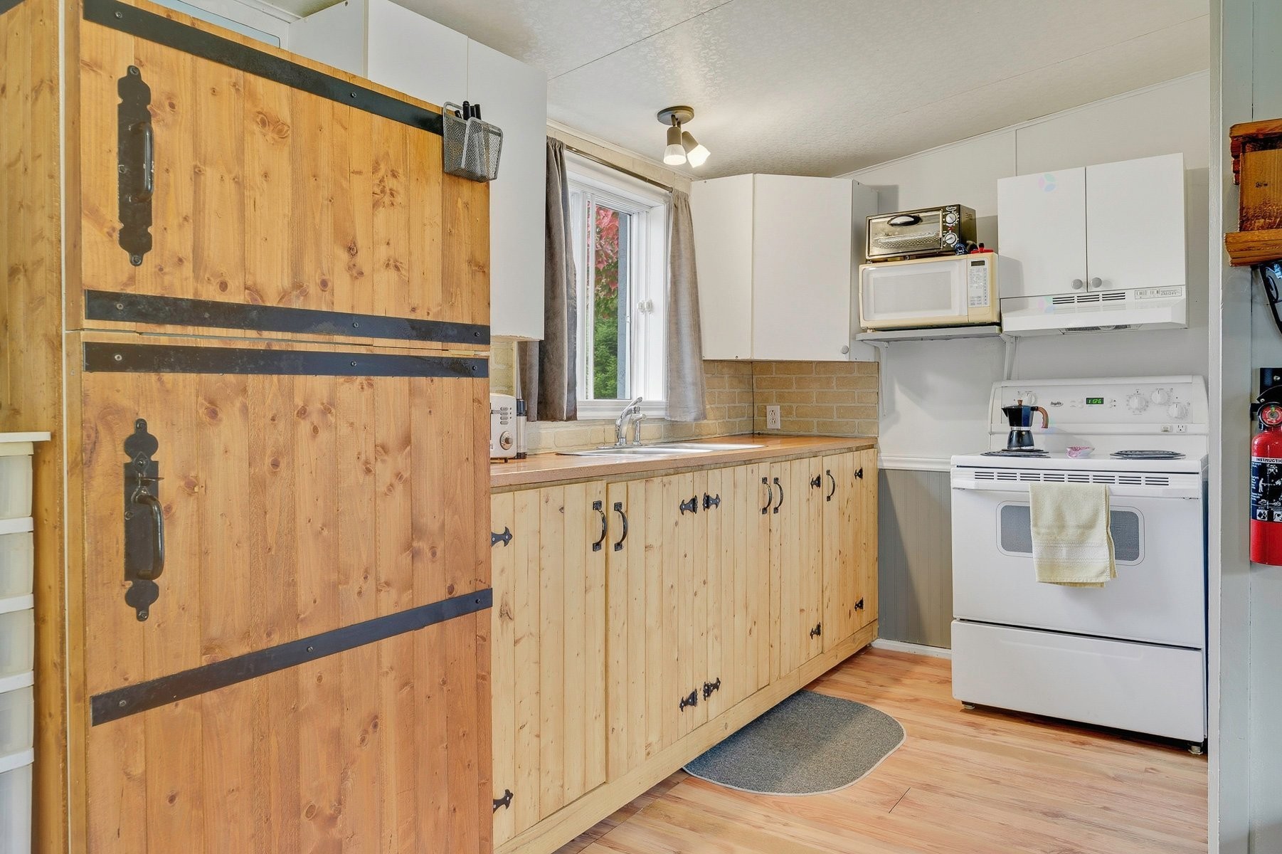 









198


Ch. de la Source

,
Lantier,




QC
J0T1V0

