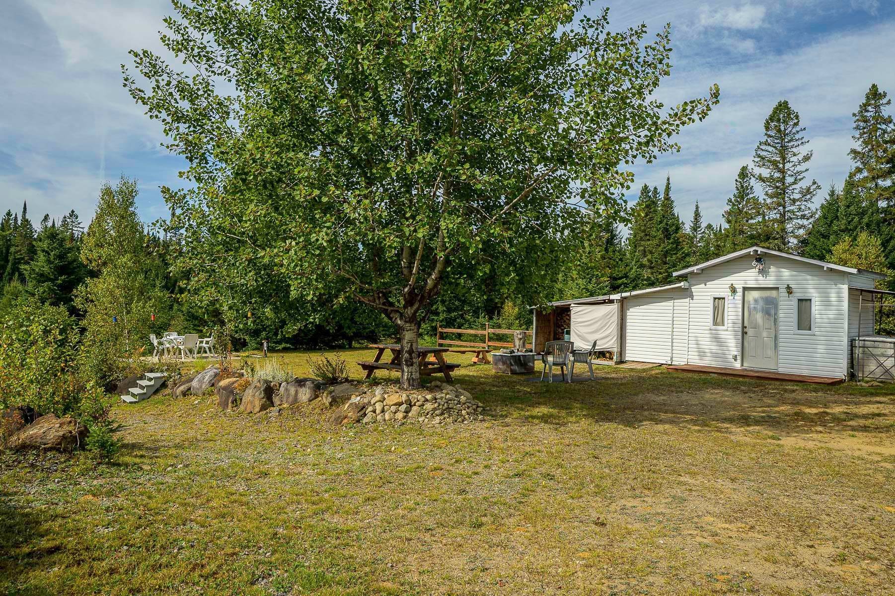 









198


Ch. de la Source

,
Lantier,




QC
J0T1V0

