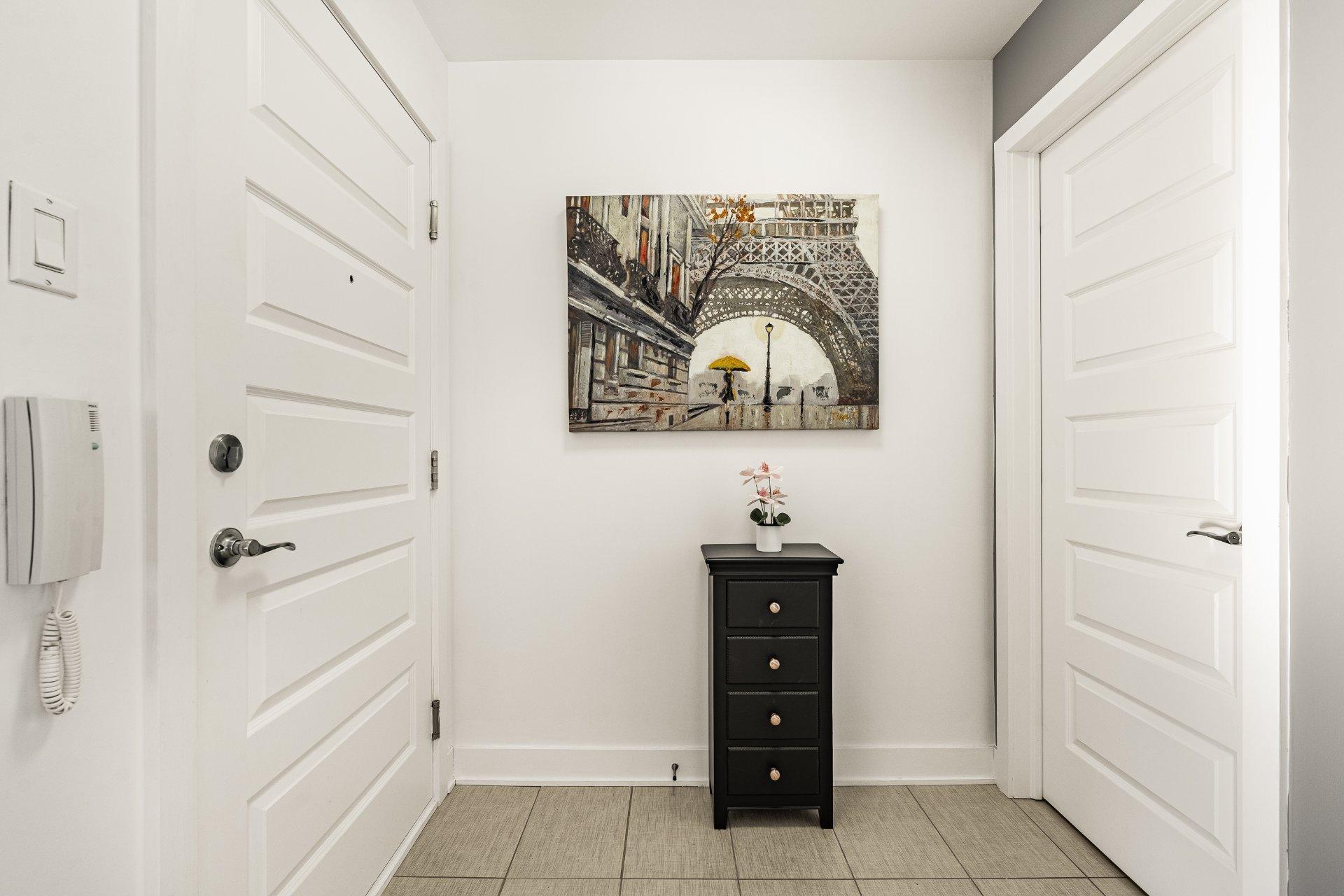 









1705


Boul. Lebel

, 102,
Chambly,




QC
J3L0S3

