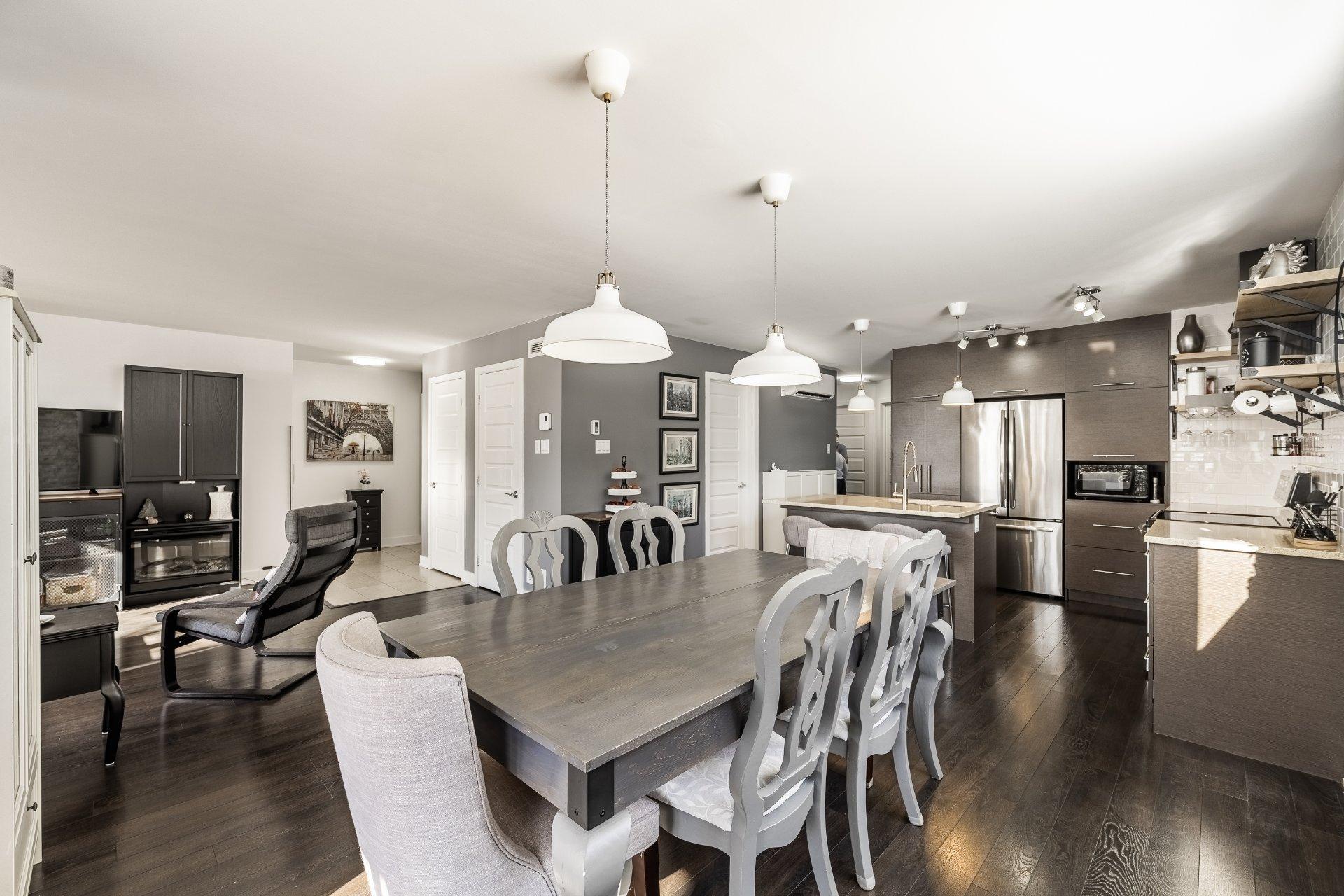 









1705


Boul. Lebel

, 102,
Chambly,




QC
J3L0S3

