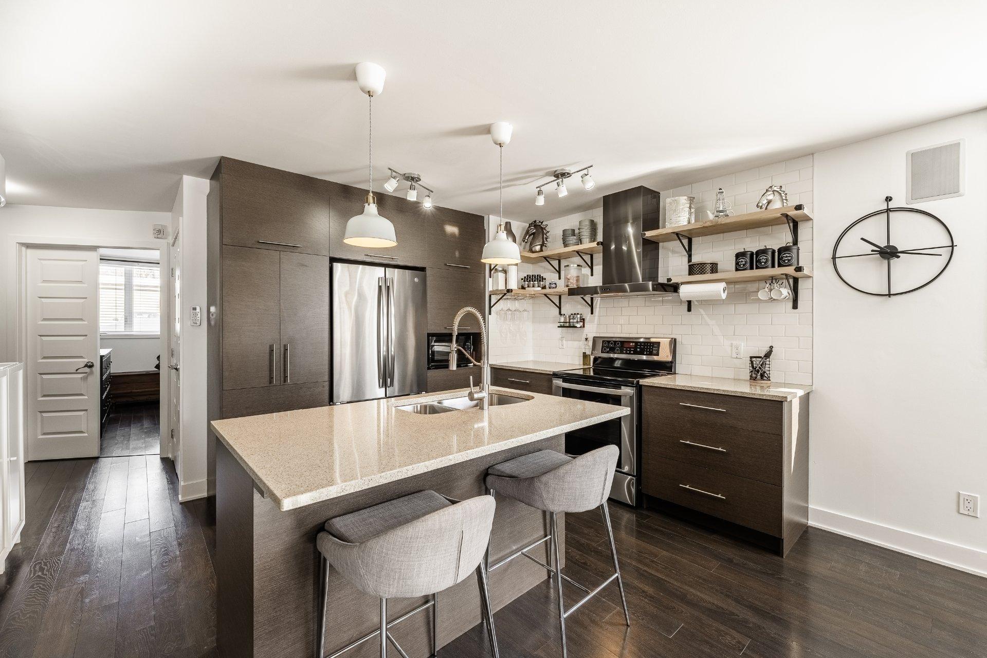 









1705


Boul. Lebel

, 102,
Chambly,




QC
J3L0S3

