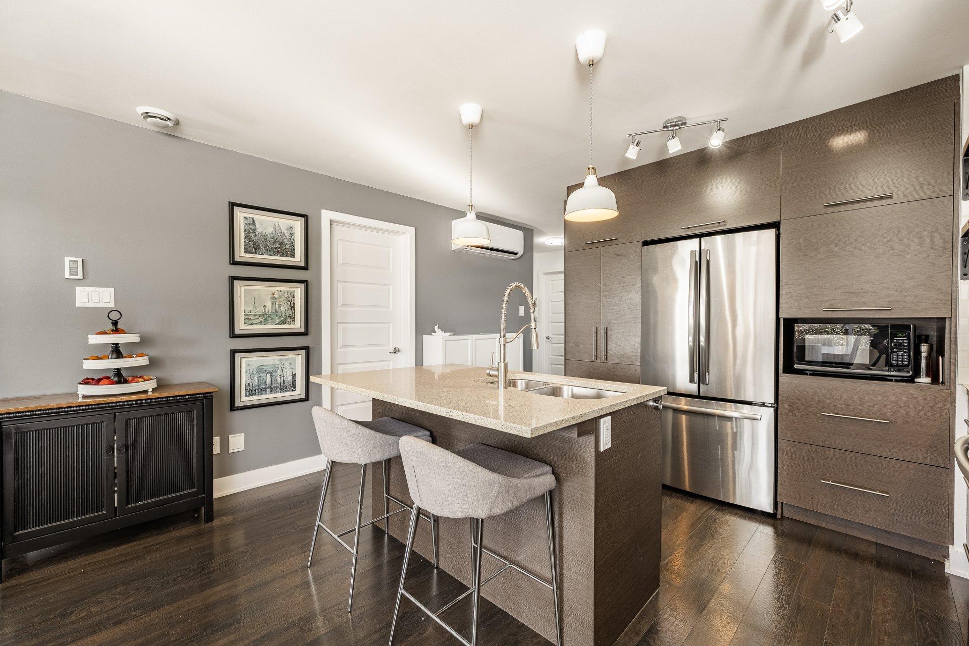 









1705


Boul. Lebel

, 102,
Chambly,




QC
J3L0S3

