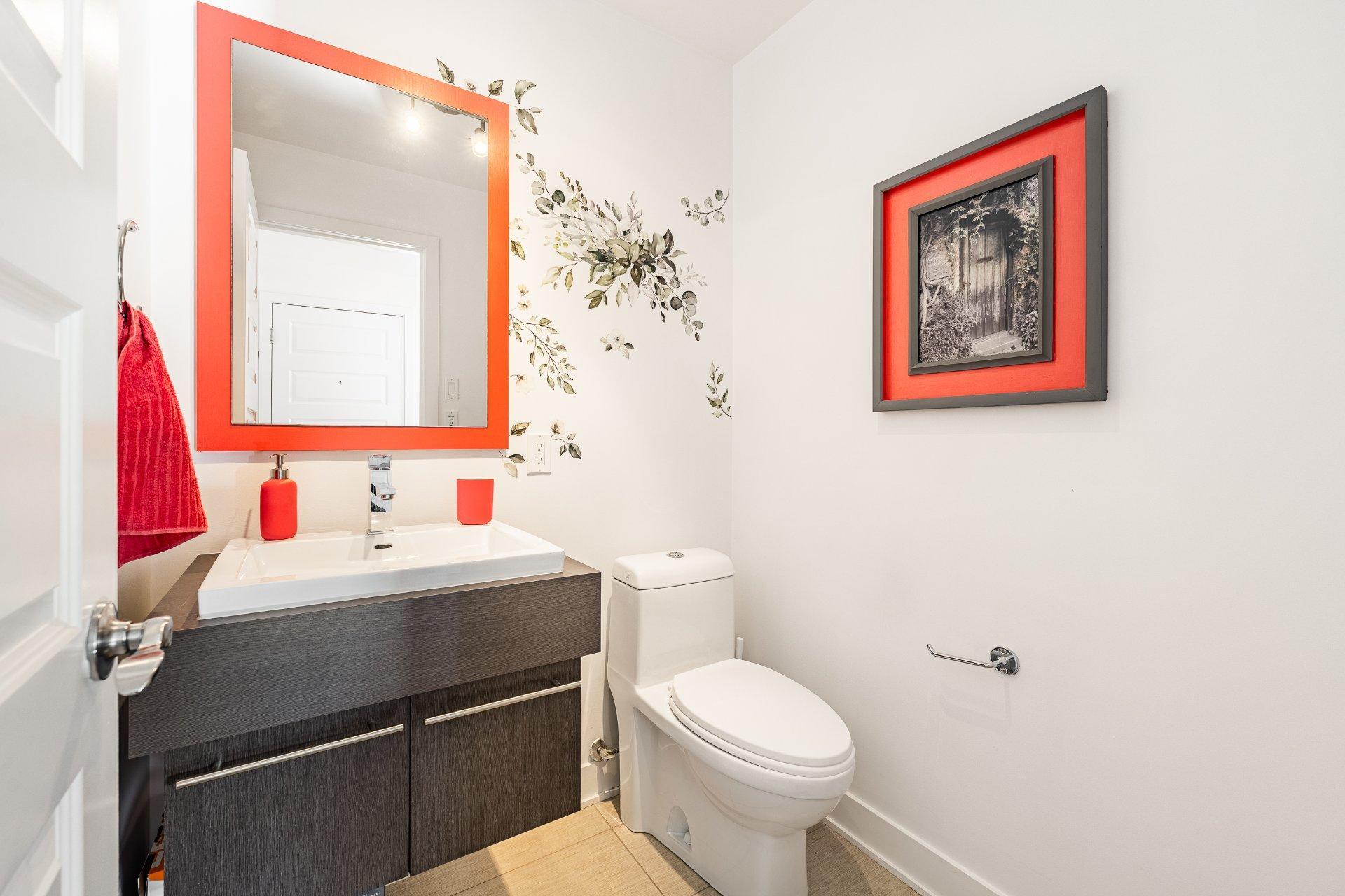 









1705


Boul. Lebel

, 102,
Chambly,




QC
J3L0S3

