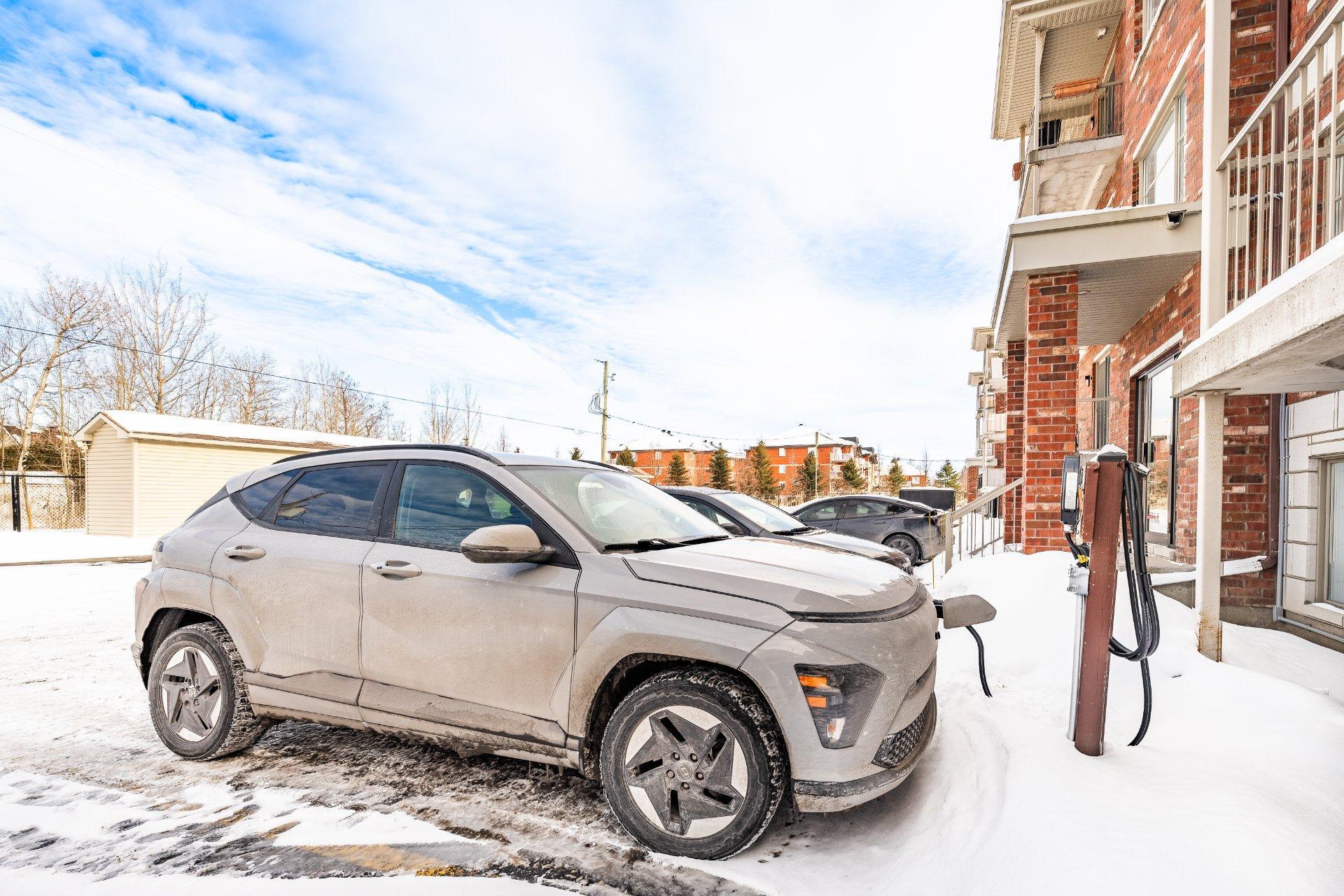 









1705


Boul. Lebel

, 102,
Chambly,




QC
J3L0S3

