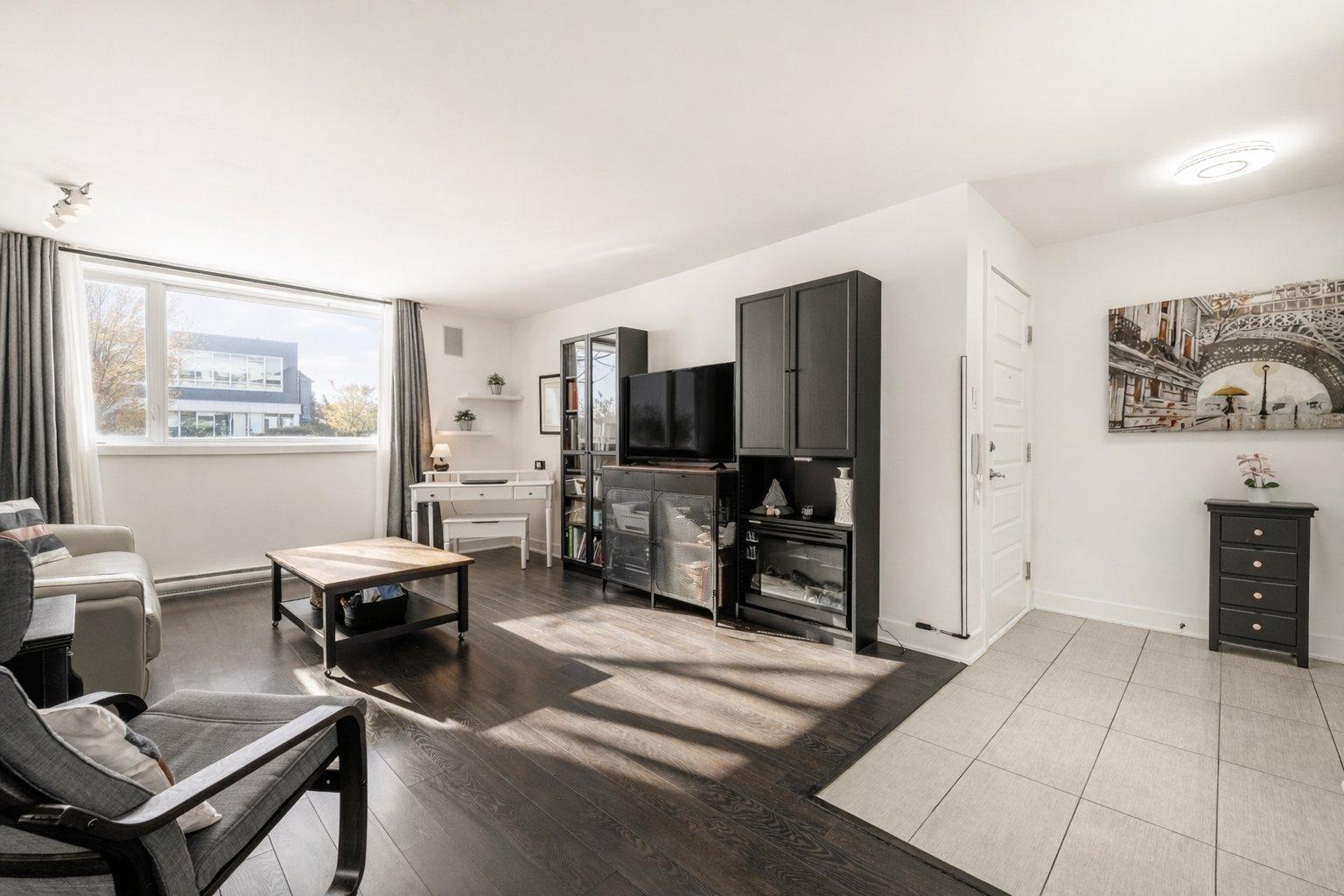 









1705


Boul. Lebel

, 102,
Chambly,




QC
J3L0S3

