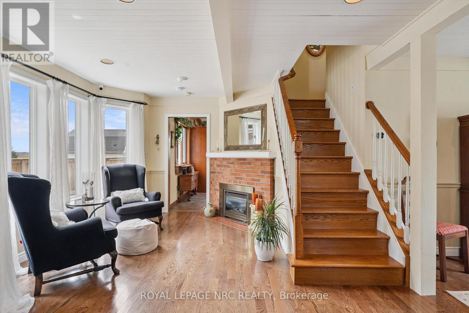 












1287 THIRD STREET

,
St. Catharines (Rural Port),




Ontario
L2R6P9

