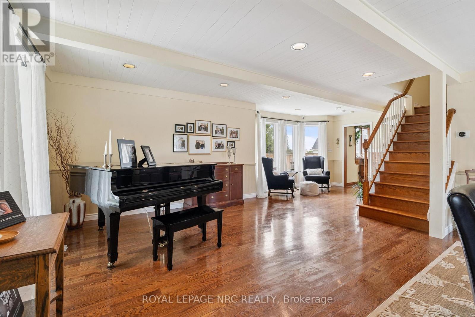 












1287 THIRD STREET

,
St. Catharines (Rural Port),




Ontario
L2R6P9

