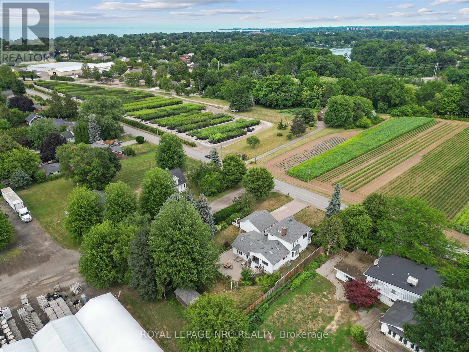 












1287 THIRD STREET

,
St. Catharines (Rural Port),




Ontario
L2R6P9

