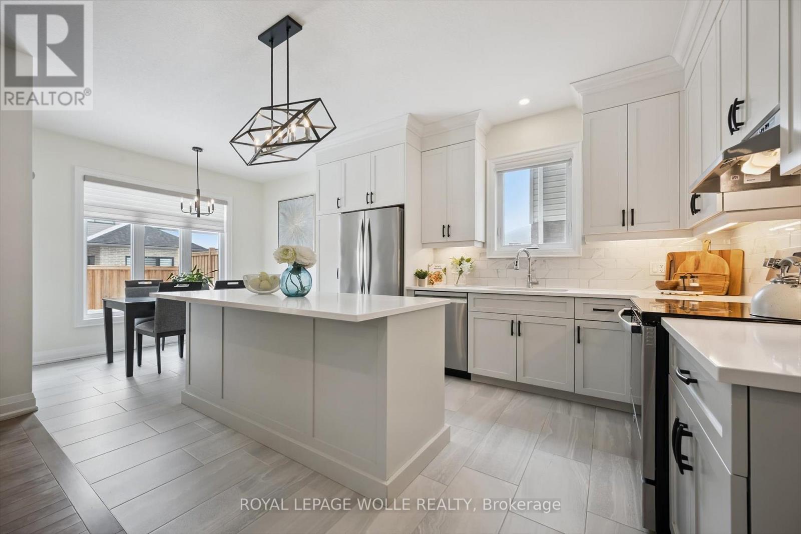 












138 WOODBERRY CRESCENT

,
Woolwich,




Ontario
N3B0E5

