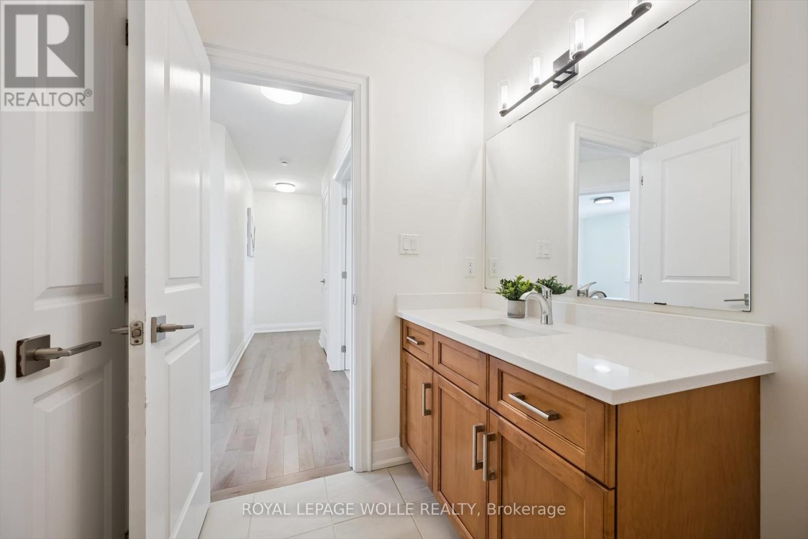 












138 WOODBERRY CRESCENT

,
Woolwich,




Ontario
N3B0E5

