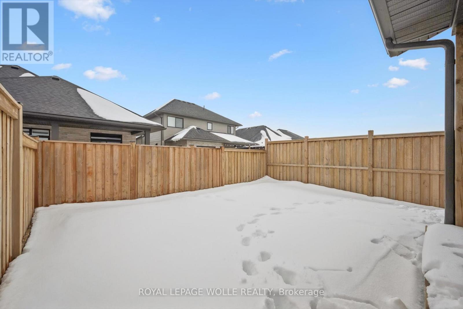 












138 WOODBERRY CRESCENT

,
Woolwich,




Ontario
N3B0E5

