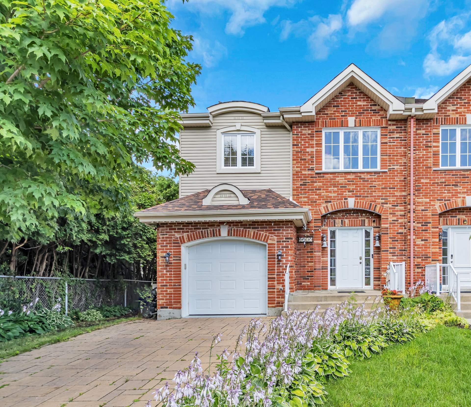 









5018


Rue Périard

,
Montréal (Pierrefonds-Roxboro),




QC
H9J4E2

