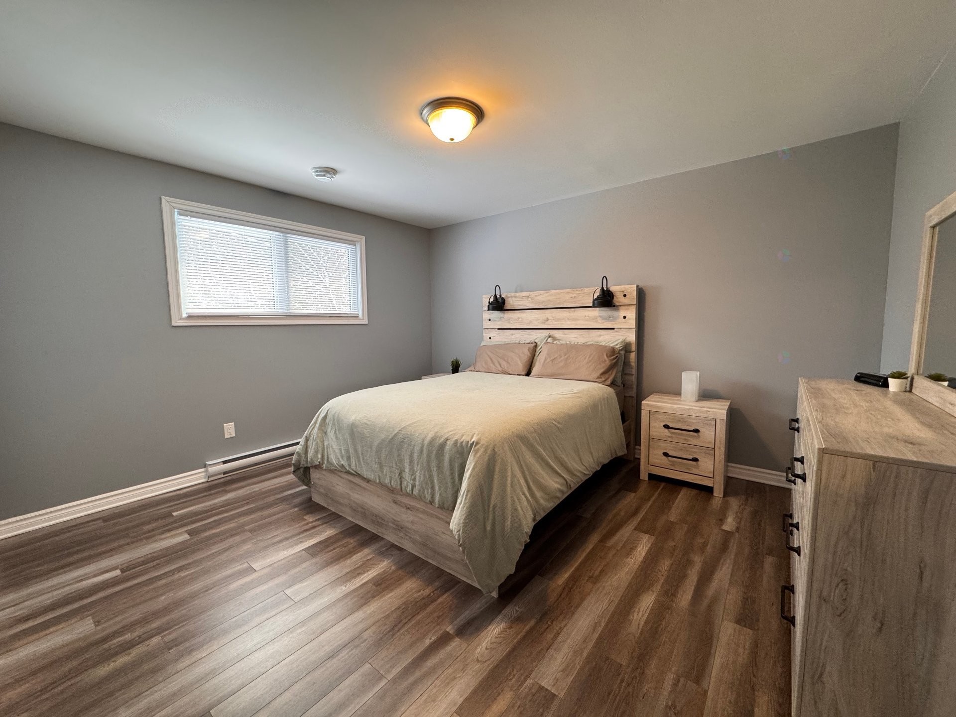 









1196


Boul. Maloney E.

,
Gatineau (Gatineau),




QC
J8P1H9

