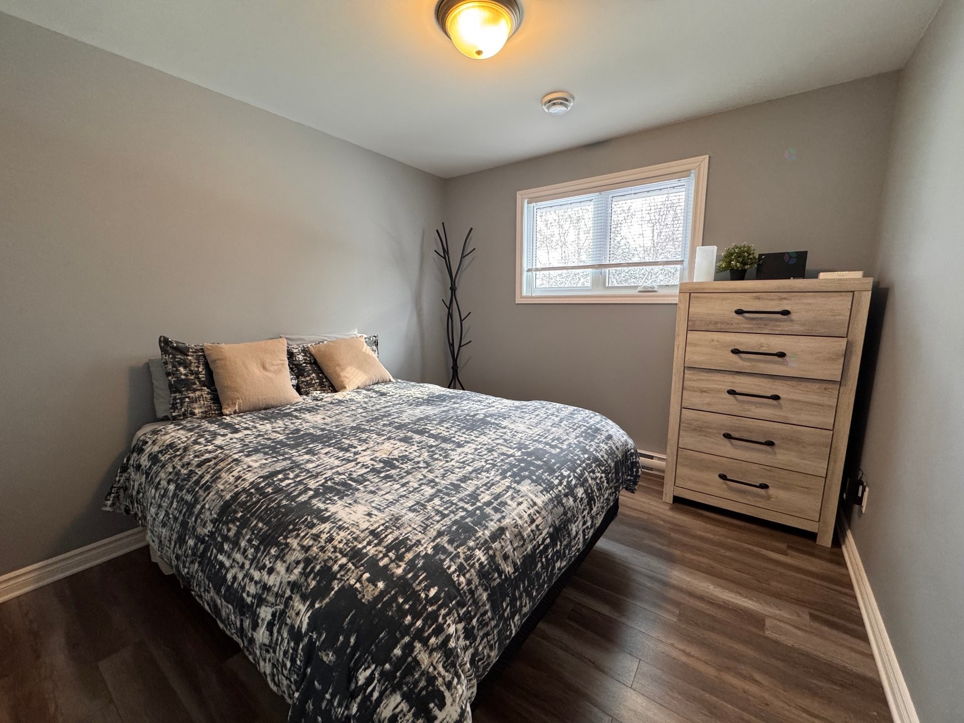 









1196


Boul. Maloney E.

,
Gatineau (Gatineau),




QC
J8P1H9

