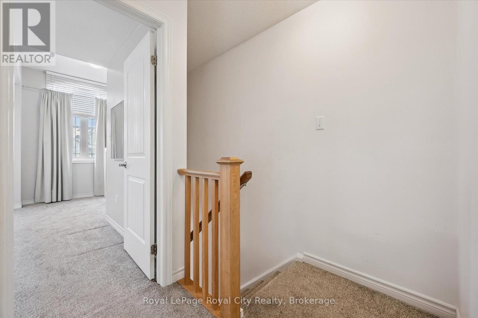 












91 LAMBETH WAY

,
Guelph (Pineridge/Westminster Woods),




Ontario
N1L0H1

