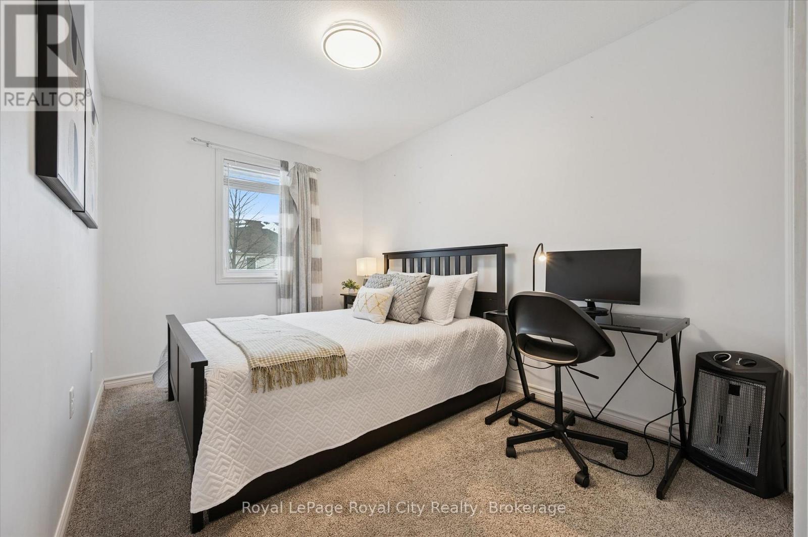 












91 LAMBETH WAY

,
Guelph (Pineridge/Westminster Woods),




Ontario
N1L0H1

