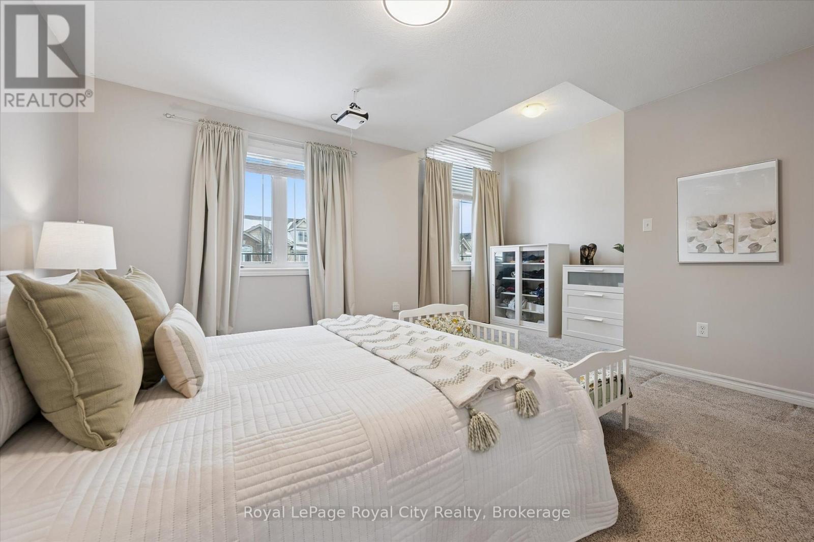 












91 LAMBETH WAY

,
Guelph (Pineridge/Westminster Woods),




Ontario
N1L0H1

