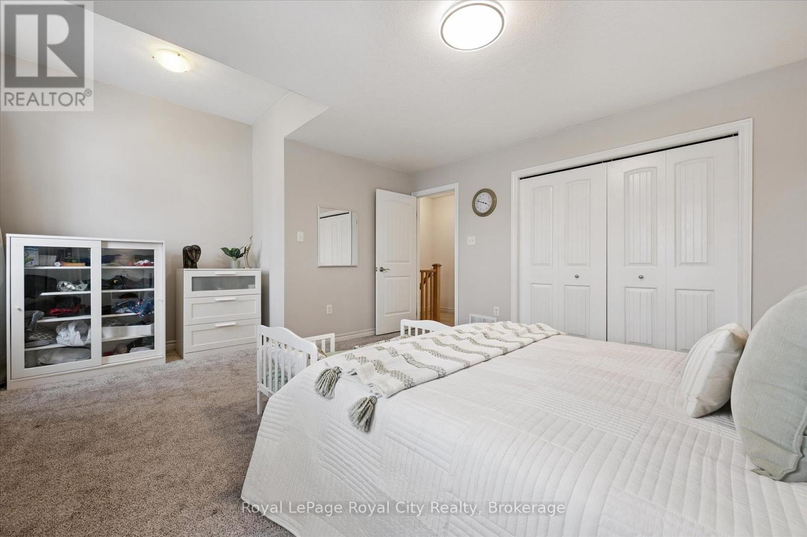 












91 LAMBETH WAY

,
Guelph (Pineridge/Westminster Woods),




Ontario
N1L0H1

