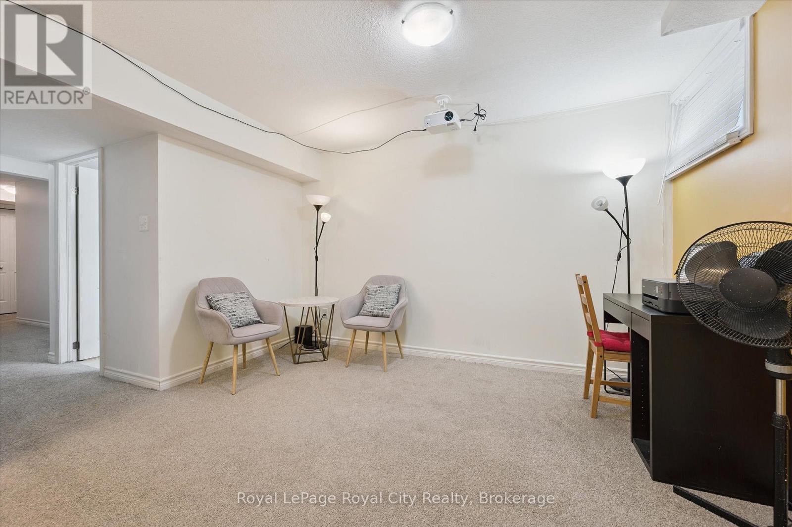 












91 LAMBETH WAY

,
Guelph (Pineridge/Westminster Woods),




Ontario
N1L0H1

