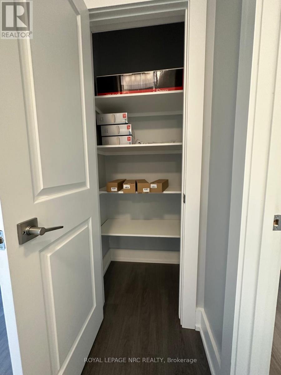 












58 GRIFFITH STREET

,
Welland (Welland Downtown),




Ontario
L3B4G6

