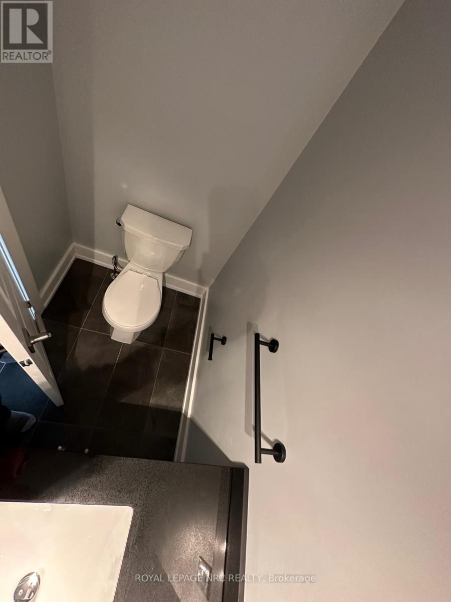 












58 GRIFFITH STREET

,
Welland (Welland Downtown),




Ontario
L3B4G6

