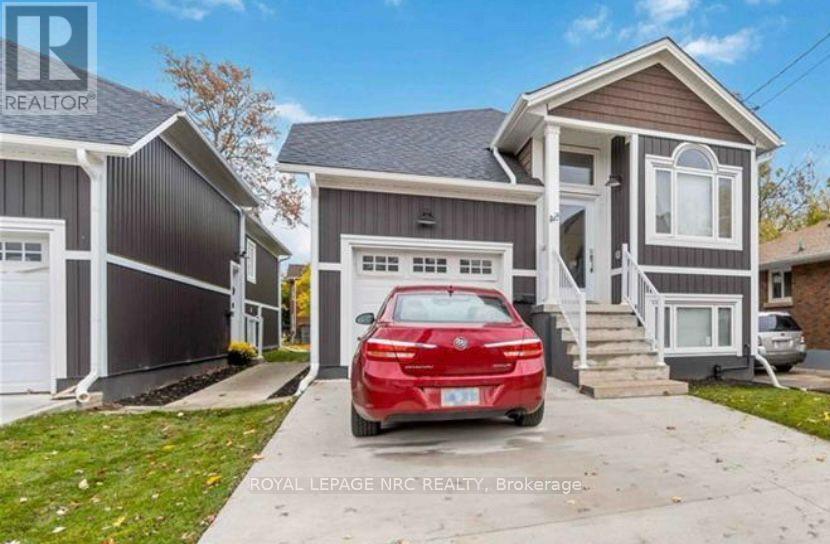 












58 GRIFFITH STREET

,
Welland (Welland Downtown),




Ontario
L3B4G6

