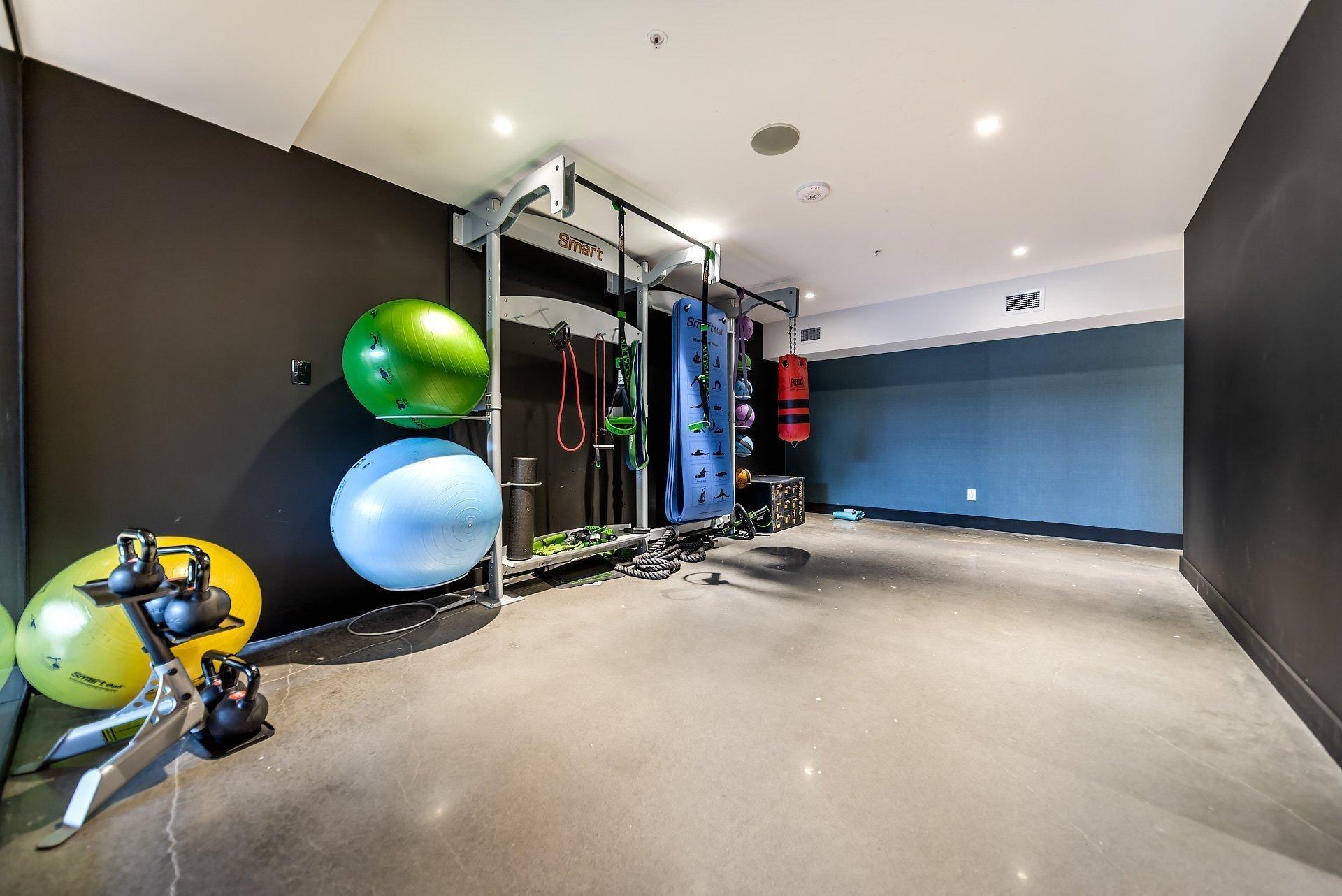 









7227


Boul. Newman

, 610,
Montréal (LaSalle),




QC
H8N0H7

