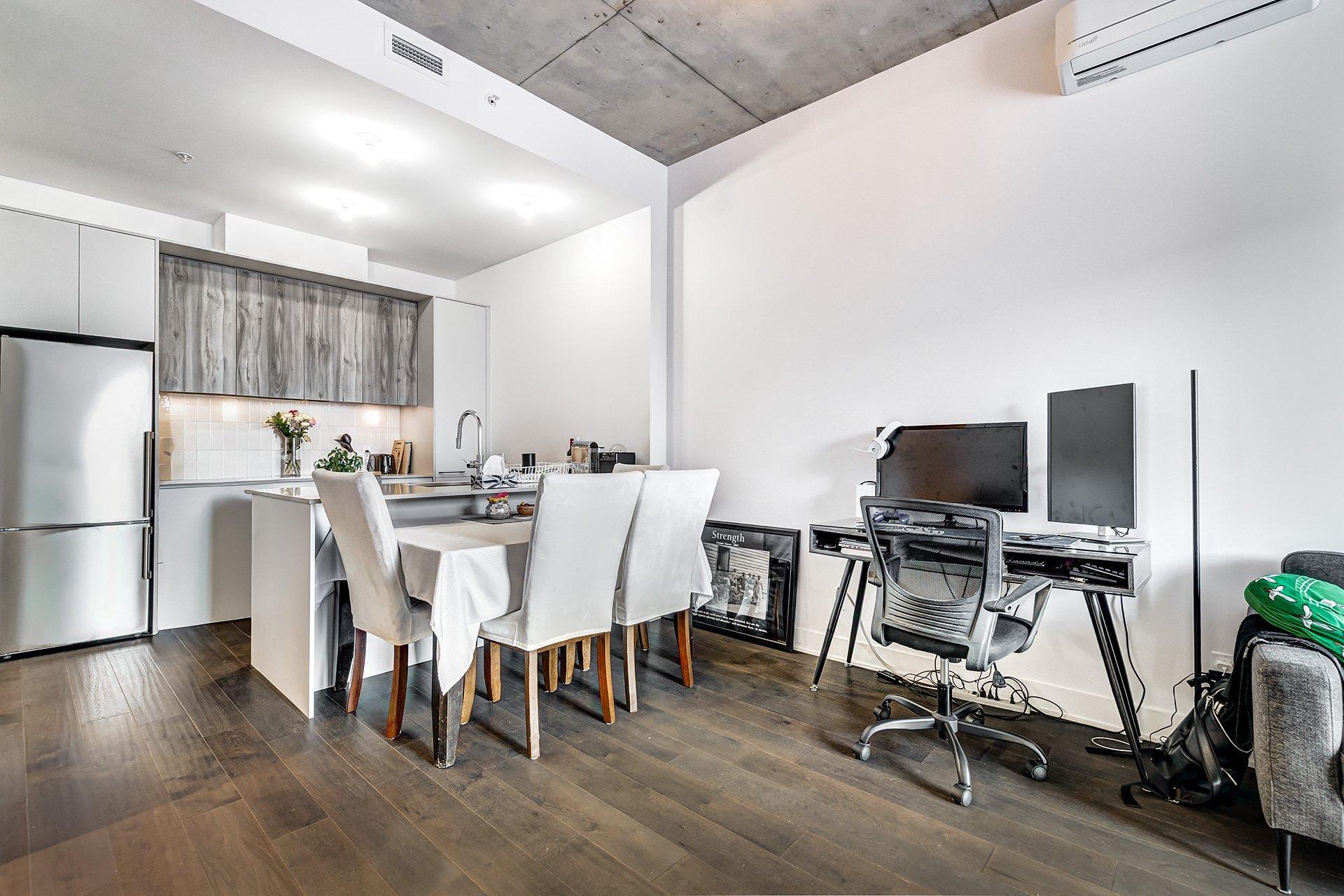 









7227


Boul. Newman

, 610,
Montréal (LaSalle),




QC
H8N0H7

