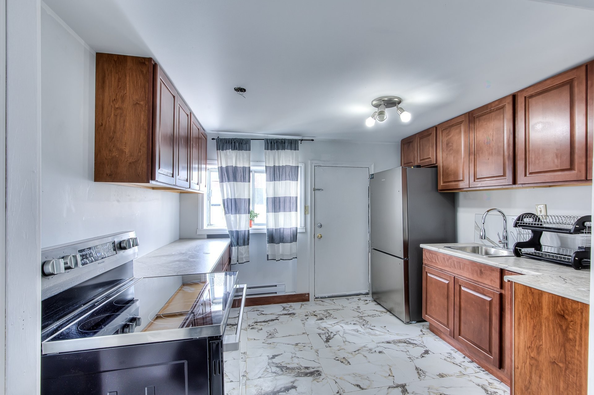 









5165


Av. de Cannes

,
Laval (Chomedey),




QC
H7W1N4

