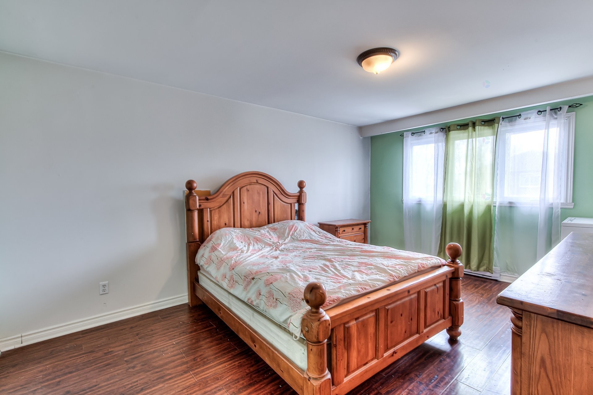 









5165


Av. de Cannes

,
Laval (Chomedey),




QC
H7W1N4

