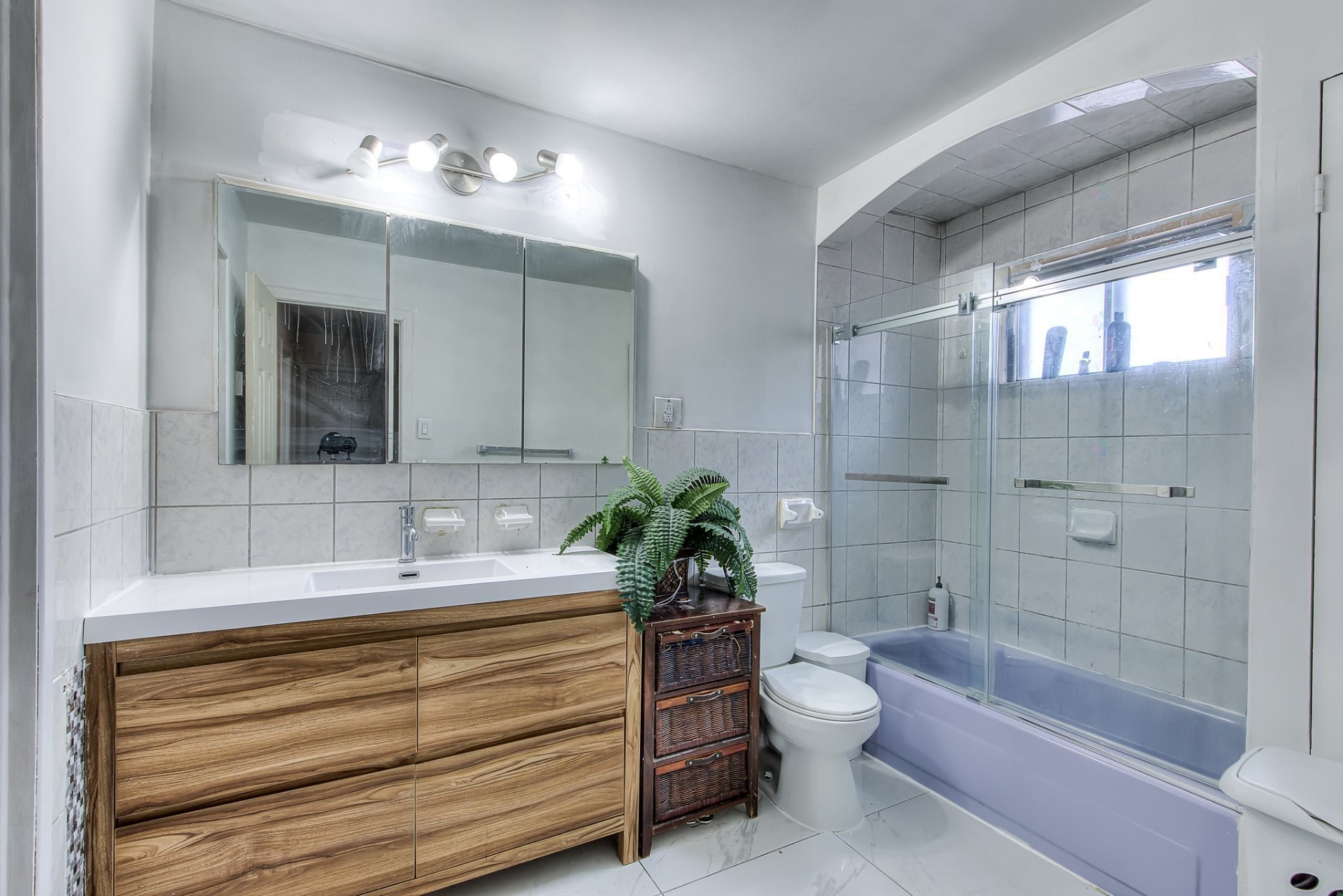 









5165


Av. de Cannes

,
Laval (Chomedey),




QC
H7W1N4

