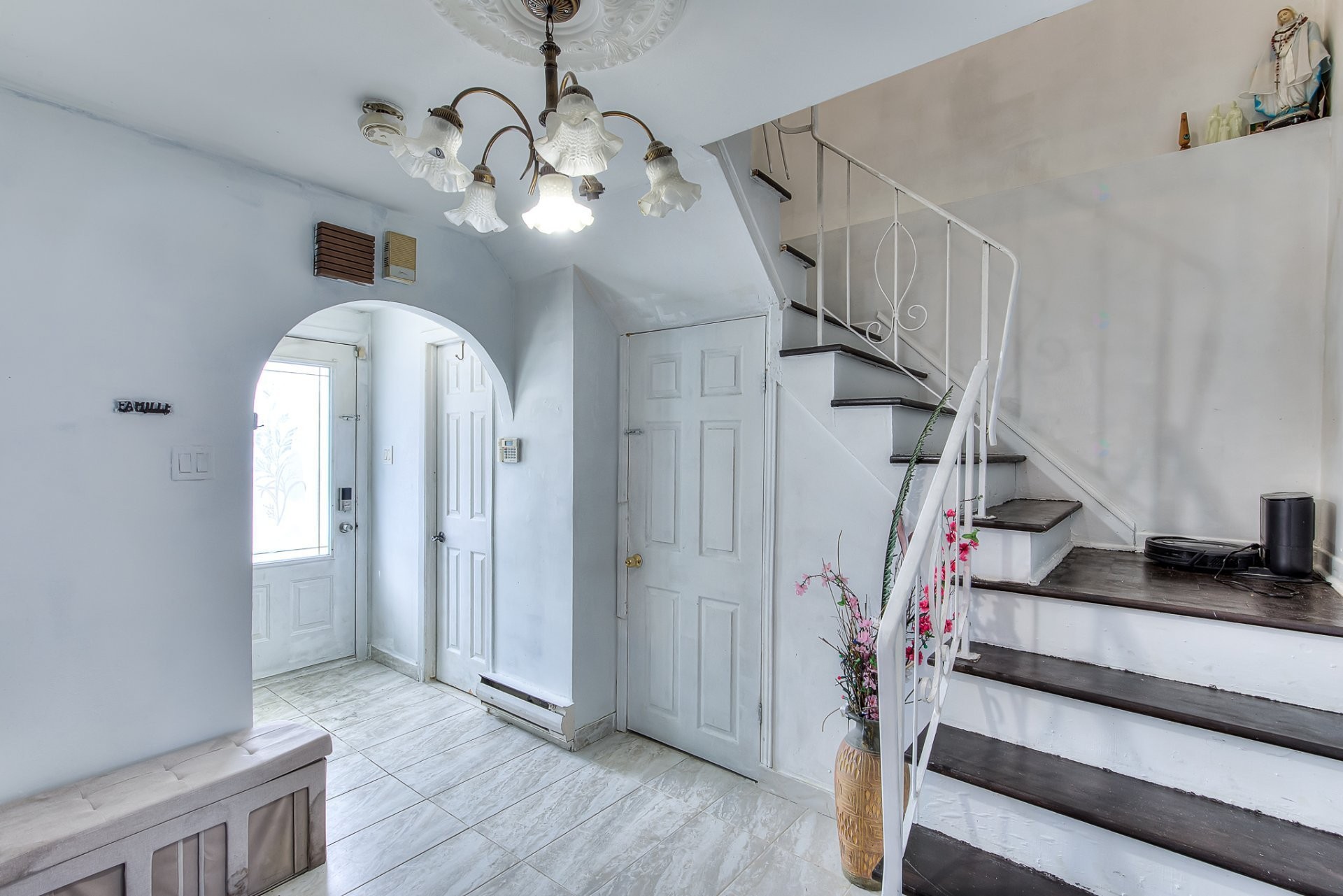 









5165


Av. de Cannes

,
Laval (Chomedey),




QC
H7W1N4

