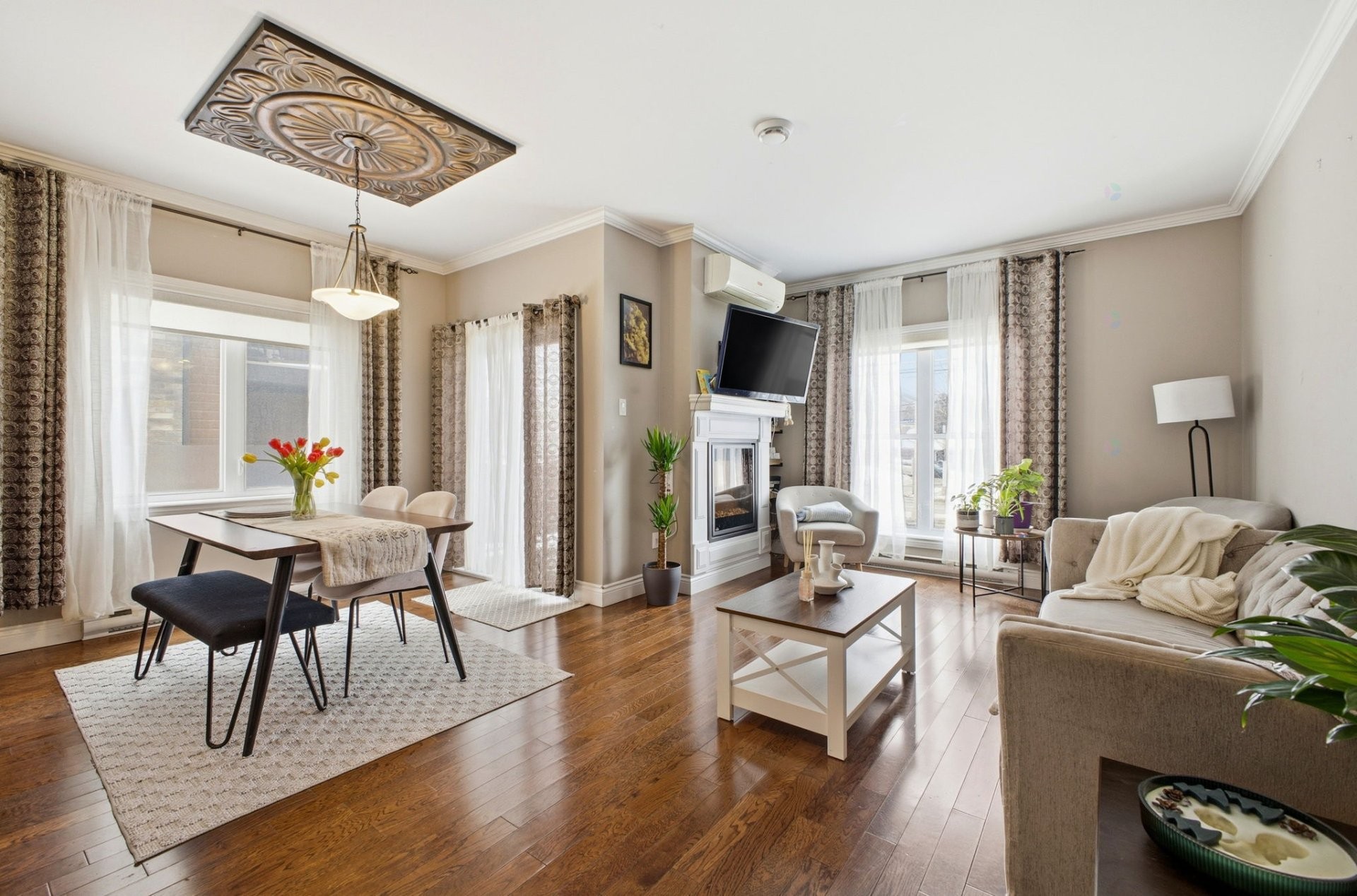 









836


Boul. Maloney E.

, 4,
Gatineau (Gatineau),




QC
J8P1H1

