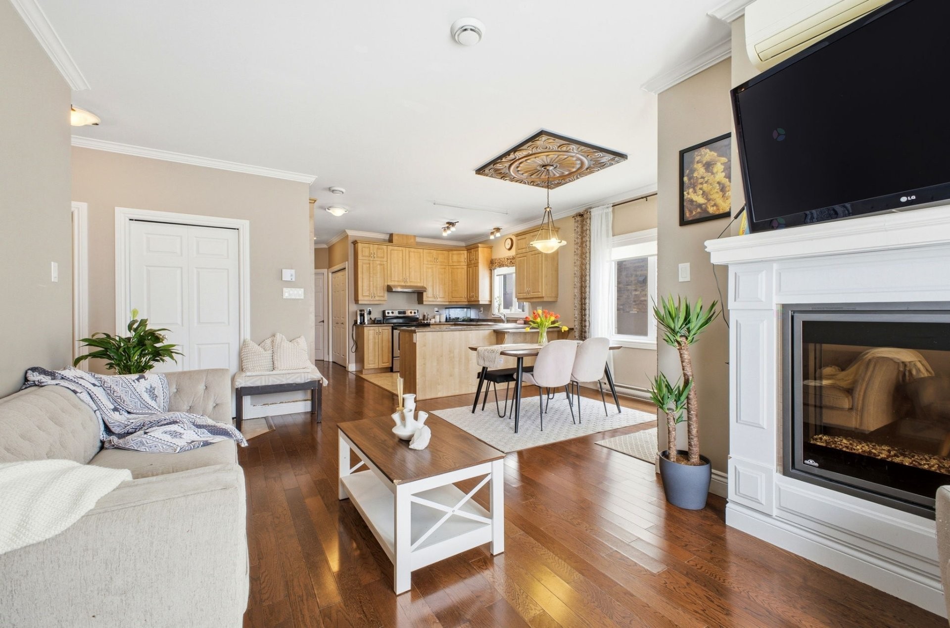 









836


Boul. Maloney E.

, 4,
Gatineau (Gatineau),




QC
J8P1H1

