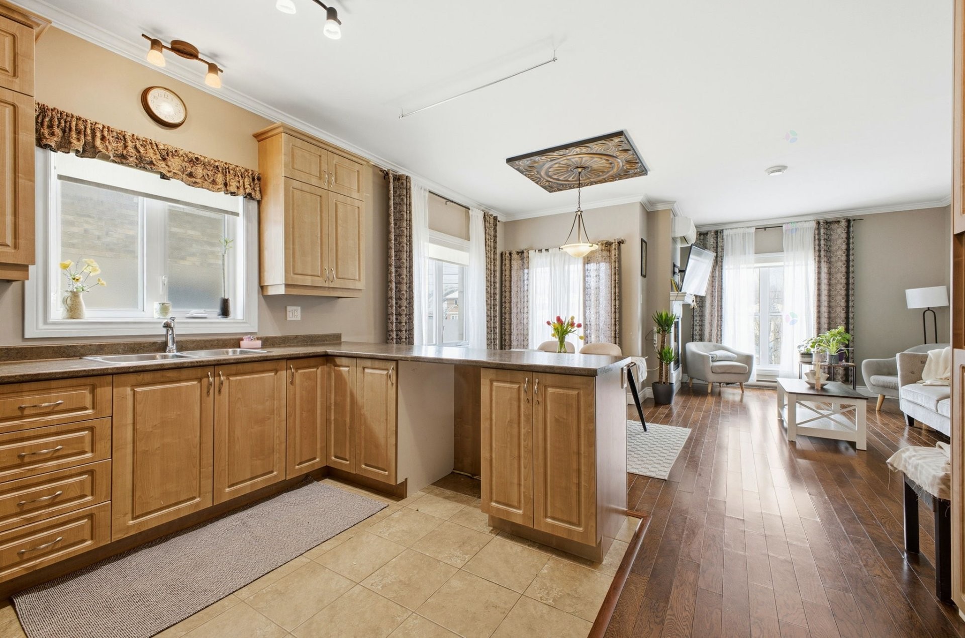 









836


Boul. Maloney E.

, 4,
Gatineau (Gatineau),




QC
J8P1H1

