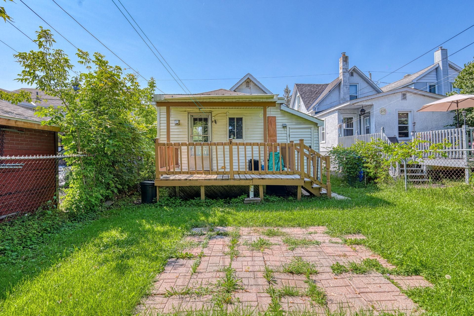 









104


Rue Jeanne-d'Arc

,
Gatineau (Hull),




QC
J8Y2H7

