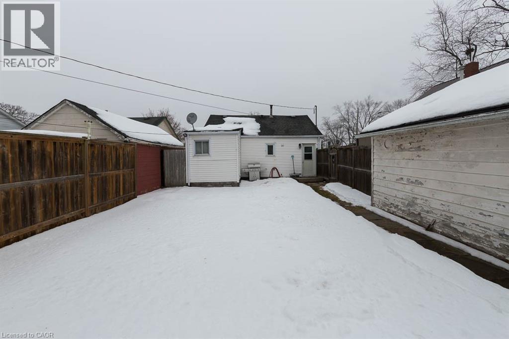 












341 CORVETTE Street

,
Welland,




Ontario
L3B4S5

