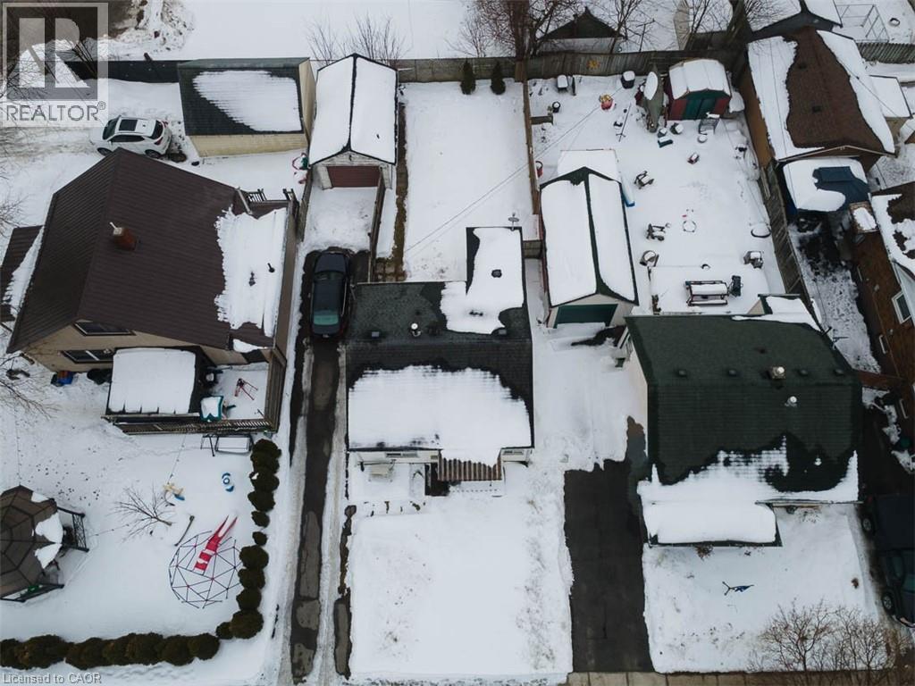 












341 CORVETTE Street

,
Welland,




Ontario
L3B4S5

