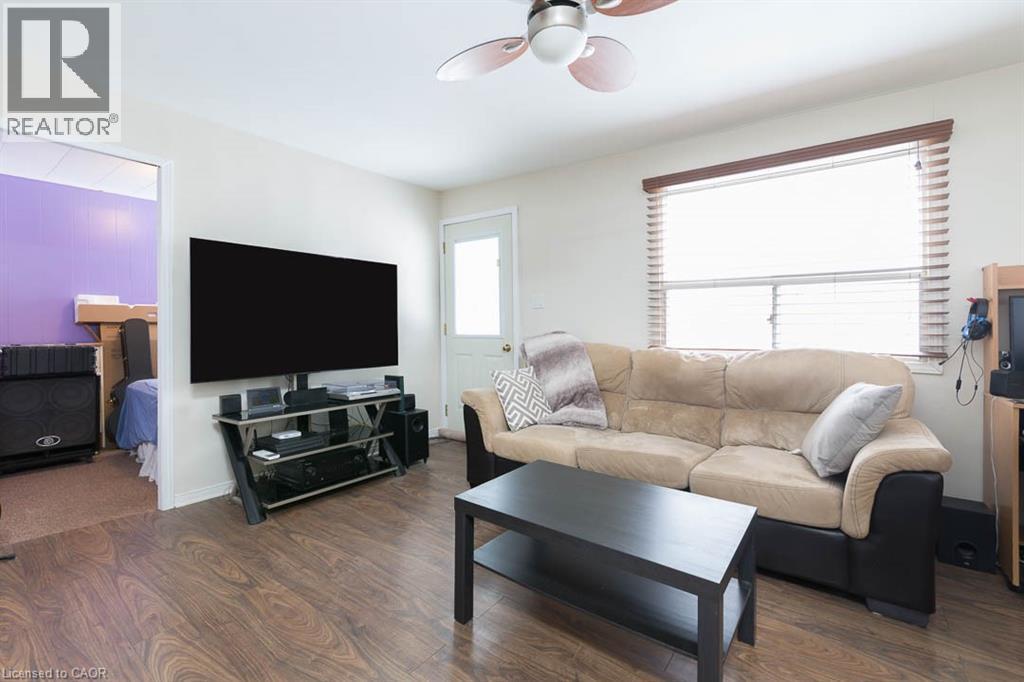 












341 CORVETTE Street

,
Welland,




Ontario
L3B4S5

