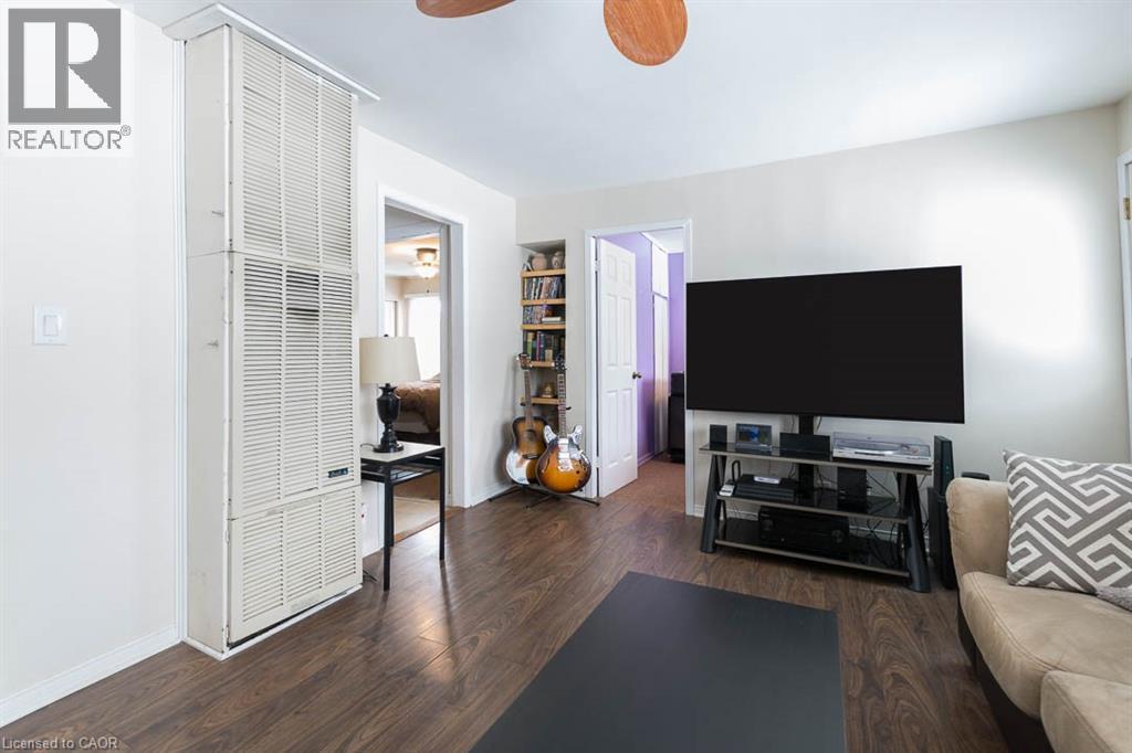 












341 CORVETTE Street

,
Welland,




Ontario
L3B4S5

