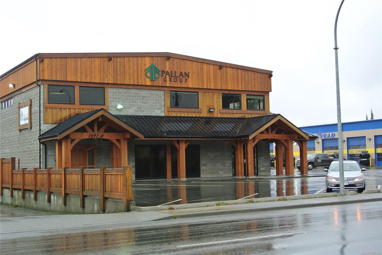 









1691


Willow

St,
Campbell River,




BC
V9W 3M8

