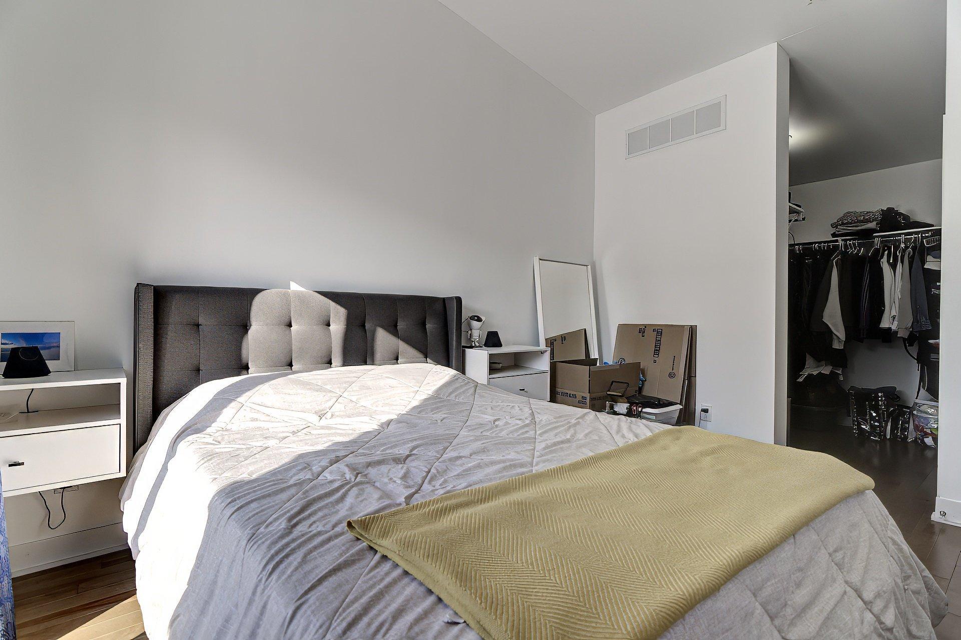 









79Z


Rue Provost

,
Montréal (Lachine),




QC
H8S1L3

