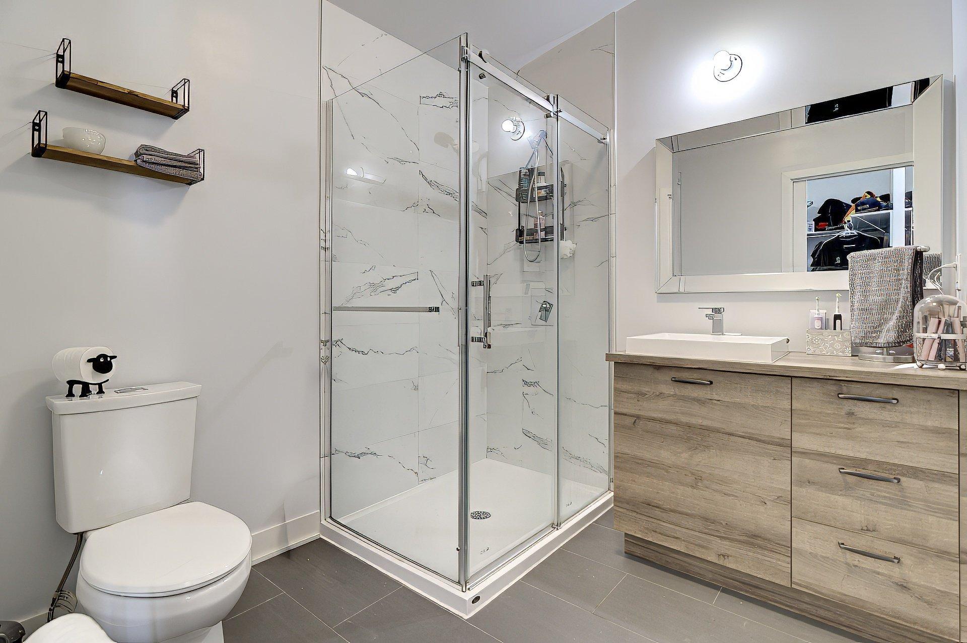 









79Z


Rue Provost

,
Montréal (Lachine),




QC
H8S1L3

