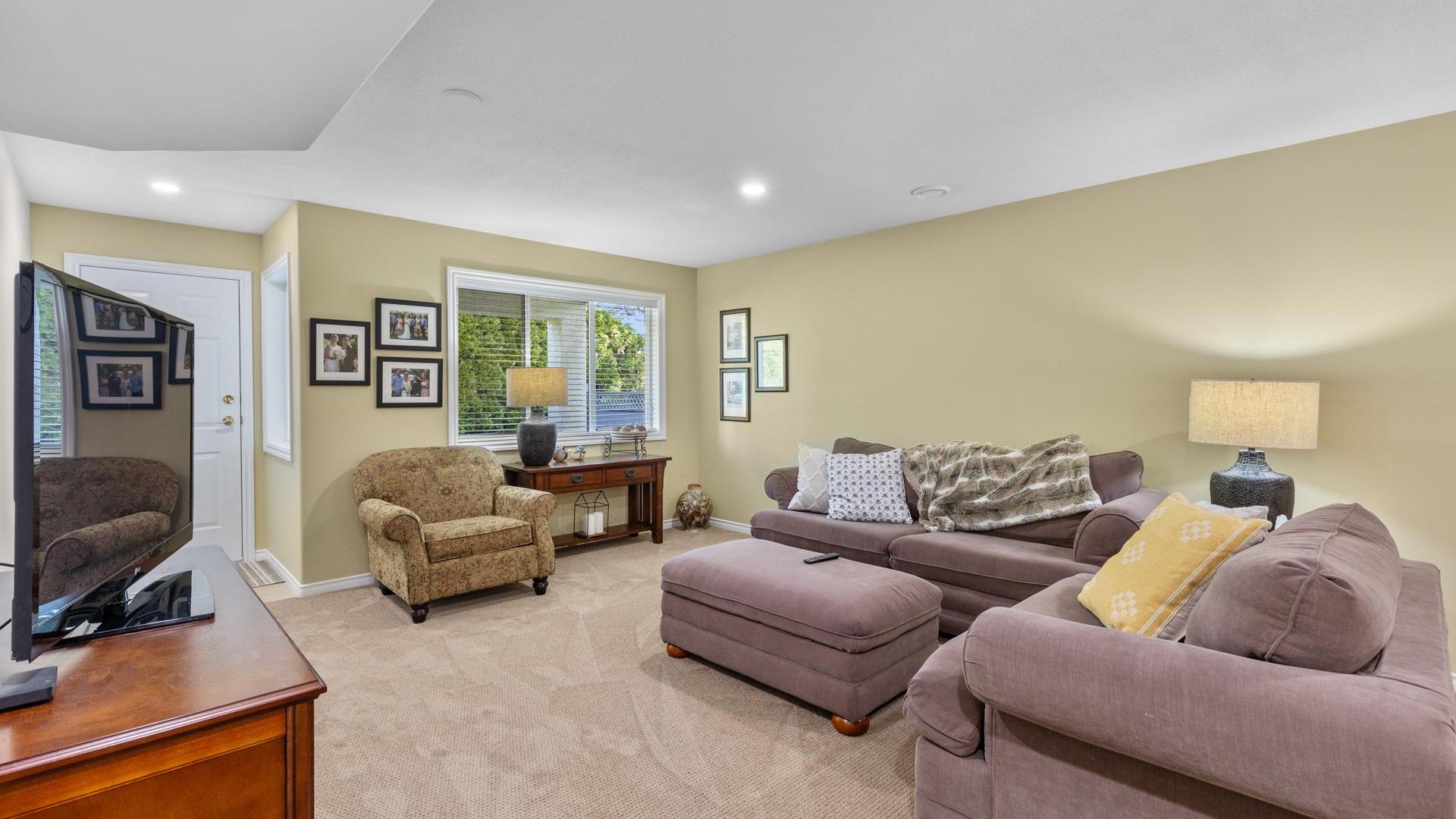 









3917


Gallaghers

Circle,
Kelowna,




BC
V1W 3Z9

