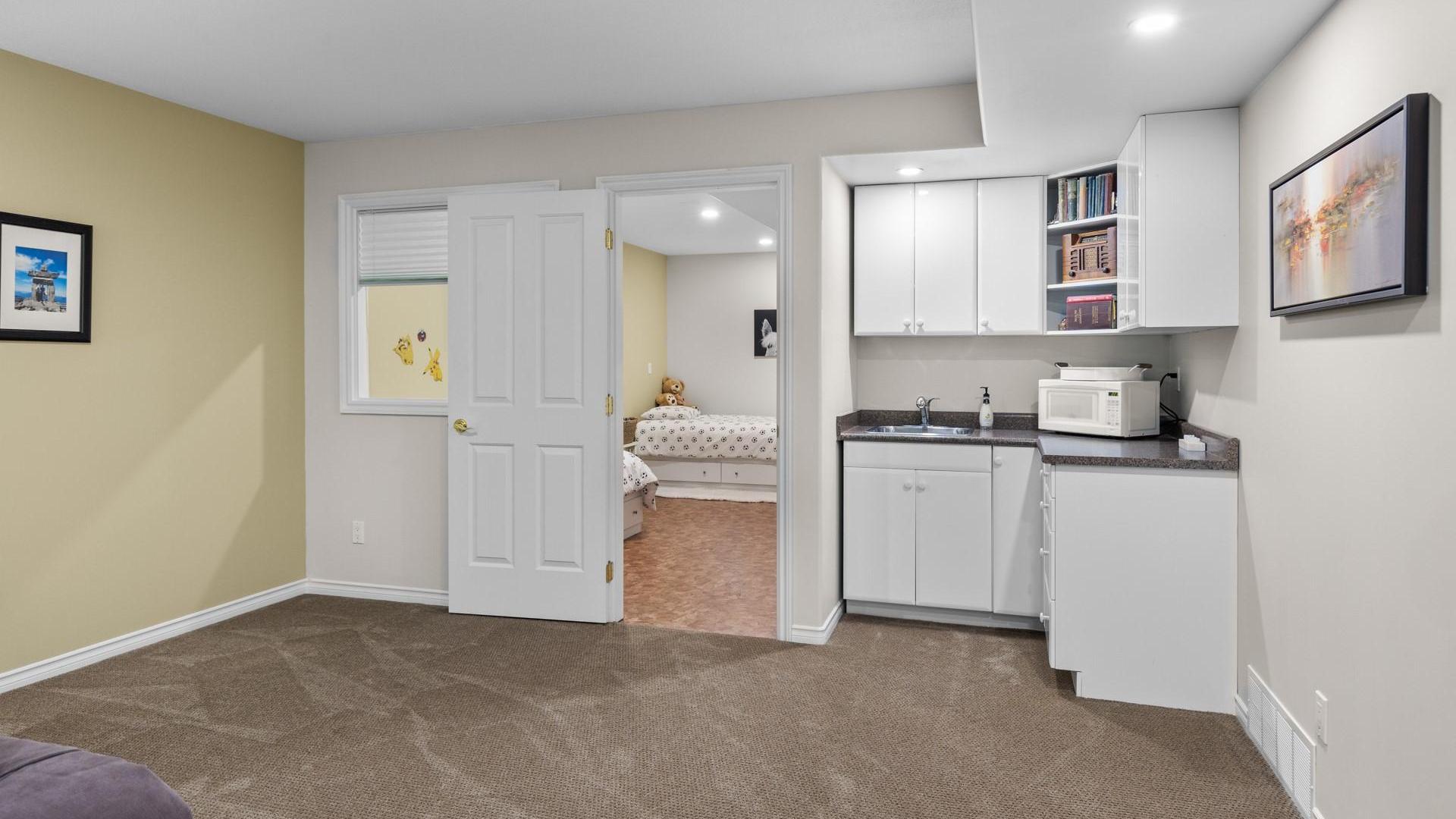 









3917


Gallaghers

Circle,
Kelowna,




BC
V1W 3Z9

