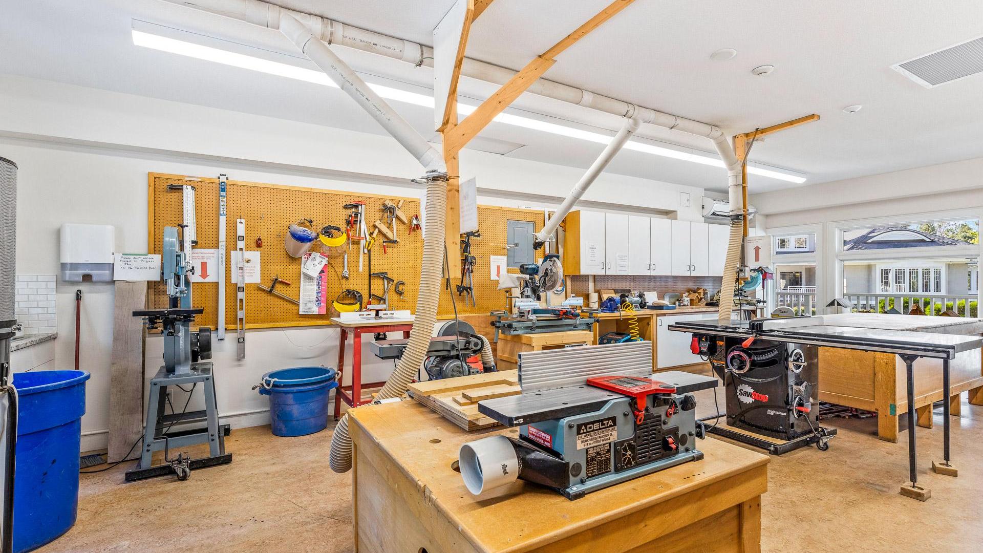 









3917


Gallaghers

Circle,
Kelowna,




BC
V1W 3Z9

