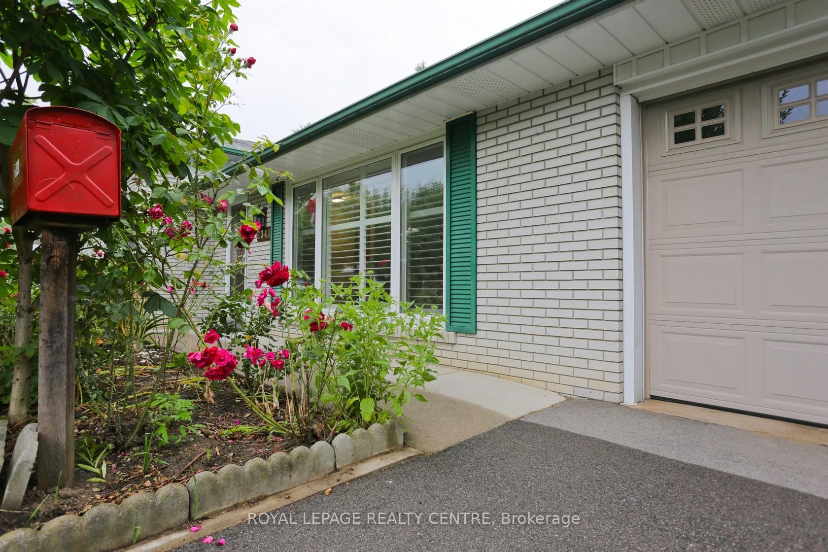 









2341


Genevieve

Drive,
Mississauga,




ON
L5A 2M2

