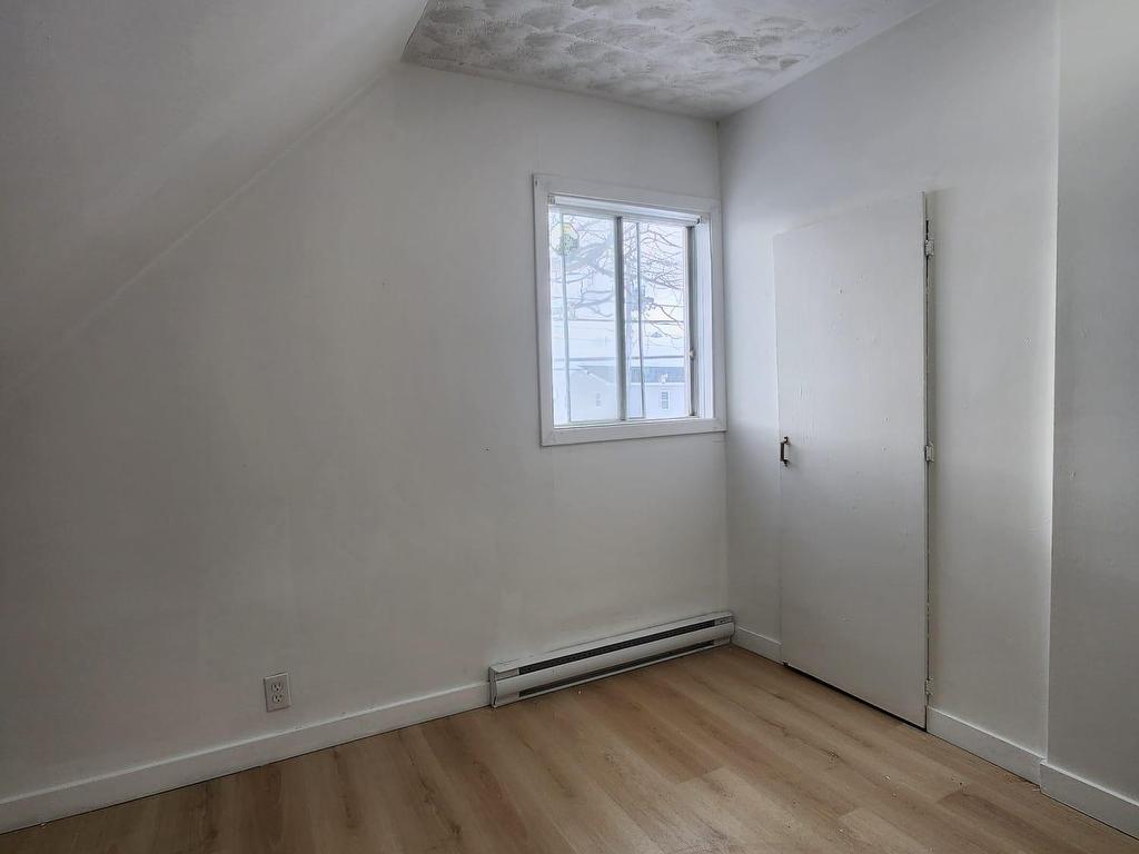 












23 Sixth Street

,
Glace Bay,




NS
B1A 4J8

